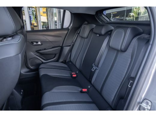 Peugeot e-208 EV Allure Pack 50 kWh | Cruise control | Achteruitrijcamera | Apple Carplay/Android Auto | Achter... ActivLease financial lease