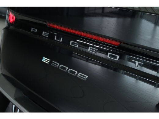 Peugeot e-3008 73KWH GT AVANTAGE 210PK | Adapt. Cruise | Focal Audio | Stoelverwarming | Alcantara | 20 Inch | 3... ActivLease financial lease
