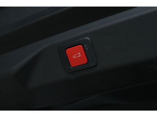 Peugeot e-3008 73KWH GT AVANTAGE 210PK | Adapt. Cruise | Focal Audio | Stoelverwarming | Alcantara | 20 Inch | 3... ActivLease financial lease
