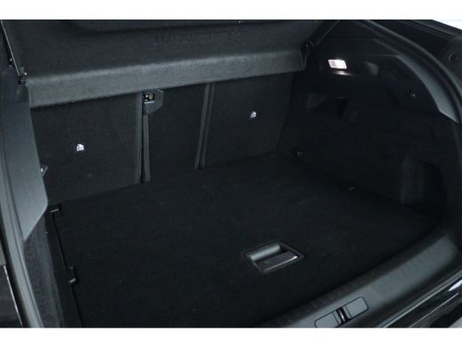 Peugeot e-3008 73KWH GT AVANTAGE 210PK | Adapt. Cruise | Focal Audio | Stoelverwarming | Alcantara | 20 Inch | 3... ActivLease financial lease
