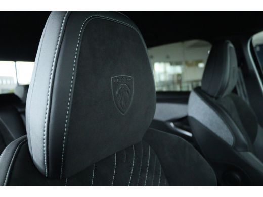 Peugeot e-3008 73KWH GT AVANTAGE 210PK | Adapt. Cruise | Focal Audio | Stoelverwarming | Alcantara | 20 Inch | 3... ActivLease financial lease
