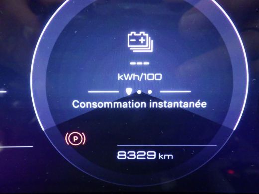 Peugeot e-5008 GT Avantage 73 kWh 7p Camera | Trekhaak | All season | Alcantara bekleding | Warmtepomp | ActivLease financial lease