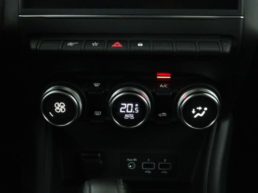 Renault Captur | Half leder | Navigatie | DAB+ | Cruise control | Lane assist | Climate Control | Virtual Displa... ActivLease financial lease