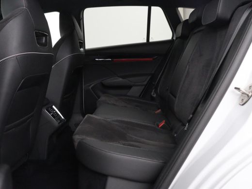 Skoda Enyaq iV | SOH 88% | Leder/alcantara | Stuur/stoel verwarming | Adaptive cruise | Carplay | Sfeerverlichti... ActivLease financial lease