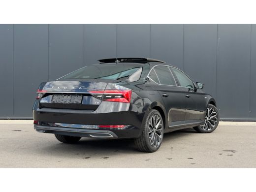 Skoda Superb 1.4 TSI 218pk iV Sportline Business | Laurin & Klement | Trekhaak | Carplay | Camera | Elektrisch... ActivLease financial lease