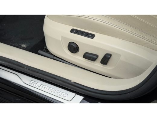 Skoda Superb 1.4 TSI 218pk iV Sportline Business | Laurin & Klement | Trekhaak | Carplay | Camera | Elektrisch... ActivLease financial lease