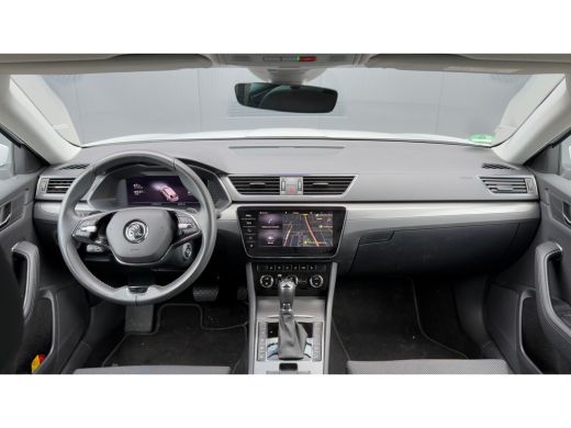 Skoda Superb Combi 1.4 TSI 218pk iV Business Edition Plus | Trekhaak | Carplay | Camera | Cruise | Keyless | E... ActivLease financial lease