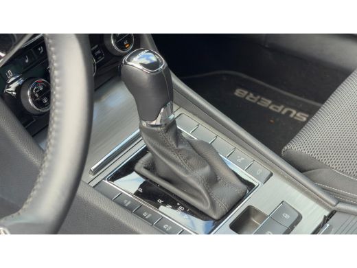 Skoda Superb Combi 1.4 TSI 218pk iV Business Edition Plus | Trekhaak | Carplay | Camera | Cruise | Keyless | E... ActivLease financial lease