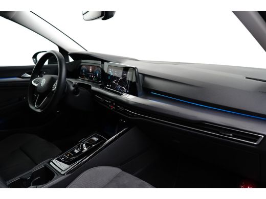 Volkswagen Golf 1.4 eHybrid 204 pk Style 6-DSG | Apple Carplay | Achteruitrijcamera | Stoelverwarming | ActivLease financial lease