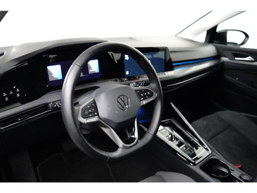 Volkswagen Golf 1.4 eHybrid 204 pk Style 6-DSG | Apple Carplay | Achteruitrijcamera | Stoelverwarming | ActivLease financial lease