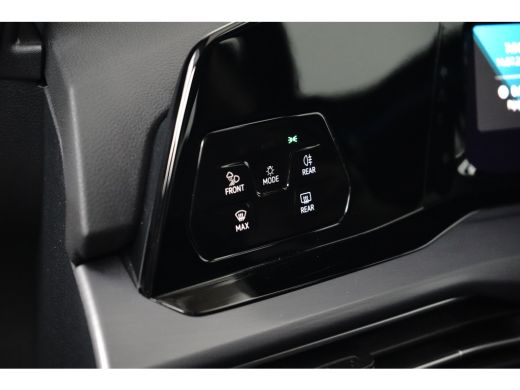 Volkswagen Golf 1.4 eHybrid 204 pk Style 6-DSG | Apple Carplay | Achteruitrijcamera | Stoelverwarming | ActivLease financial lease