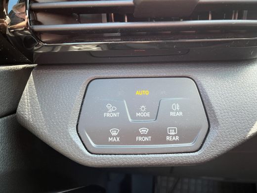 Volkswagen ID.4 Pro Performance 77 kWh | Led Matrix | 204Pk | A-Camera | Discover Pro | Trekhaak | ActivLease financial lease