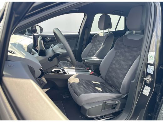 Volkswagen ID.4 Pure 52 kWh 170pk NAVI/PDC/CARPLAY ActivLease financial lease