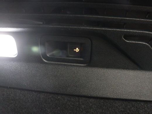 Volkswagen ID.4 | SOH 91,3% | Panoramadak | Leder/alcantara | Stuur/stoel verwarming | Sfeerverlichting | Carplay... ActivLease financial lease