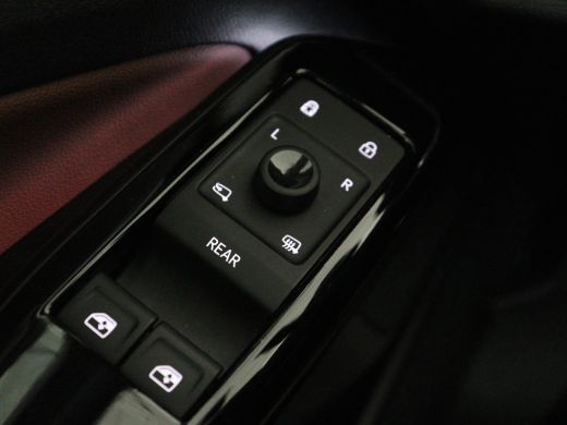 Volkswagen ID.4 | SOH 91,3% | Panoramadak | Leder/alcantara | Stuur/stoel verwarming | Sfeerverlichting | Carplay... ActivLease financial lease
