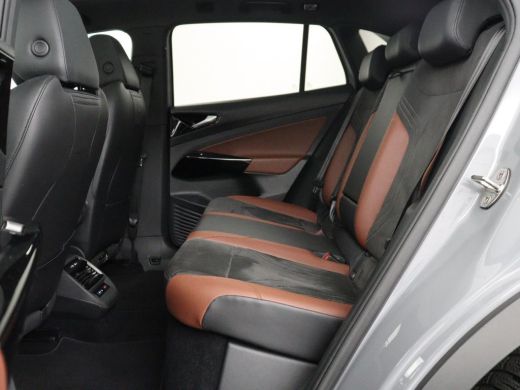 Volkswagen ID.4 | SOH 91,3% | Panoramadak | Leder/alcantara | Stuur/stoel verwarming | Sfeerverlichting | Carplay... ActivLease financial lease