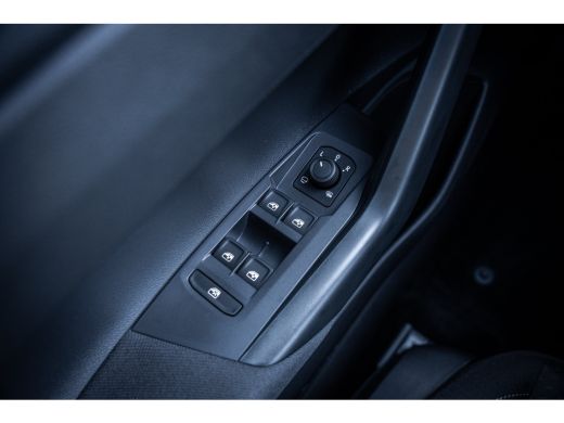 Volkswagen Polo Life Edition | 'App-Connect' smartphone integratie | Achteruitrijcamera (Rear View) | Automatisch... ActivLease financial lease