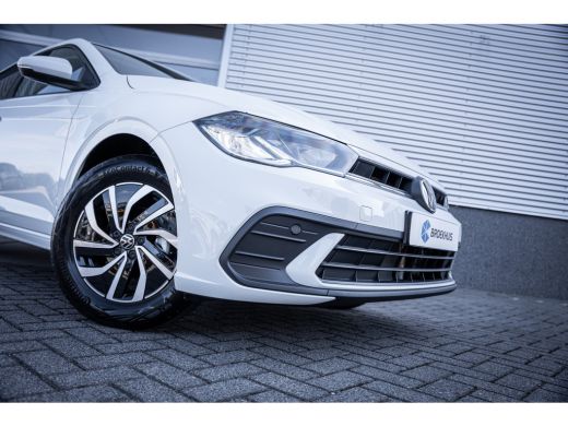 Volkswagen Polo Life Edition | 'App-Connect' smartphone integratie | Achteruitrijcamera (Rear View) | Automatisch... ActivLease financial lease