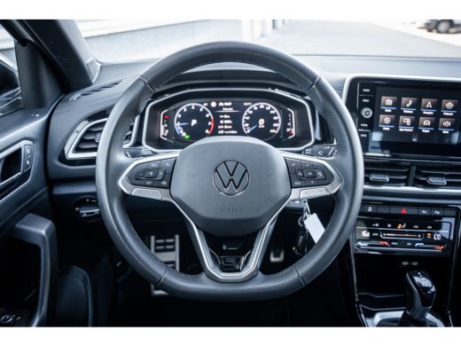 Volkswagen T-Roc R-Line | 'App-Connect' draadloze smartphone integratie | Airconditioning automatisch, 2-zone (Cli... ActivLease financial lease