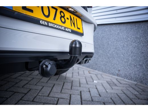 Volkswagen T-Roc R-Line | 'App-Connect' draadloze smartphone integratie | Airconditioning automatisch, 2-zone (Cli... ActivLease financial lease
