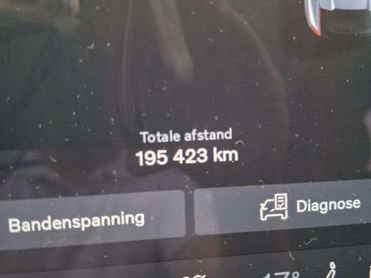 Volvo  C40 SOH 90% Core 69 kWh Carplay Pano Elek.Trekhaak Camera Orig.NL Voll.Onderhouden! ActivLease financial lease