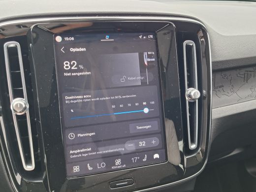 Volvo  C40 SOH 90% Core 69 kWh Carplay Pano Elek.Trekhaak Camera Orig.NL Voll.Onderhouden! ActivLease financial lease