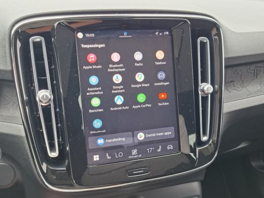 Volvo  C40 SOH 90% Core 69 kWh Carplay Pano Elek.Trekhaak Camera Orig.NL Voll.Onderhouden! ActivLease financial lease