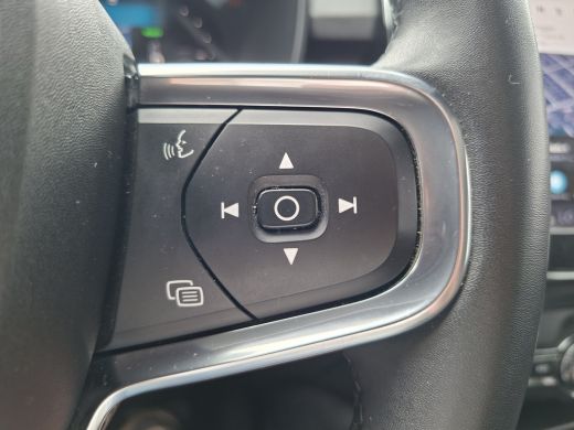 Volvo  C40 SOH 90% Core 69 kWh Carplay Pano Elek.Trekhaak Camera Orig.NL Voll.Onderhouden! ActivLease financial lease