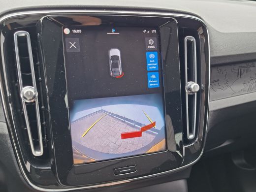 Volvo  C40 SOH 90% Core 69 kWh Carplay Pano Elek.Trekhaak Camera Orig.NL Voll.Onderhouden! ActivLease financial lease