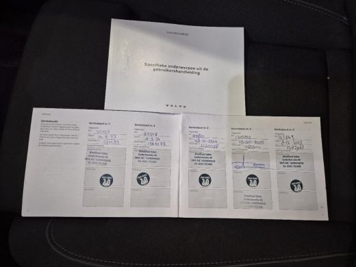 Volvo  C40 SOH 90% Core 69 kWh Carplay Pano Elek.Trekhaak Camera Orig.NL Voll.Onderhouden! ActivLease financial lease