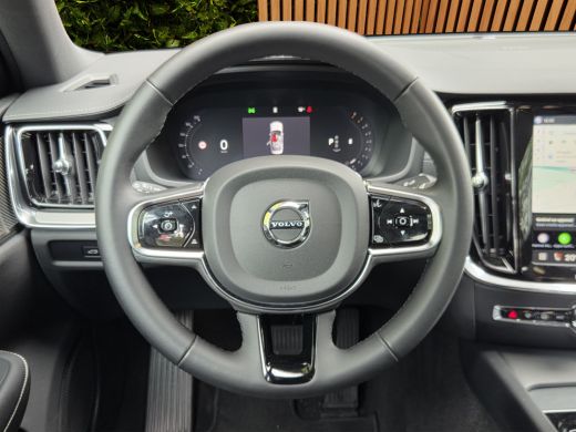 Volvo  S60 2.0 B5 AWD R-Design | Panoramadak | Head-up | Harman/Kardon | Pilot Assist ActivLease financial lease