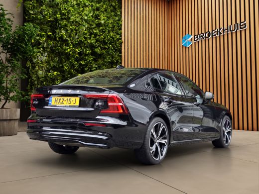 Volvo  S60 2.0 B5 AWD R-Design | Panoramadak | Head-up | Harman/Kardon | Pilot Assist ActivLease financial lease