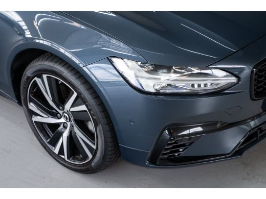 Volvo  V90 T6 350PK AWD Plus Dark | 360&deg; | Panoramadak | 19" | Power Seats | HK Audio | Climate Pack ActivLease financial lease