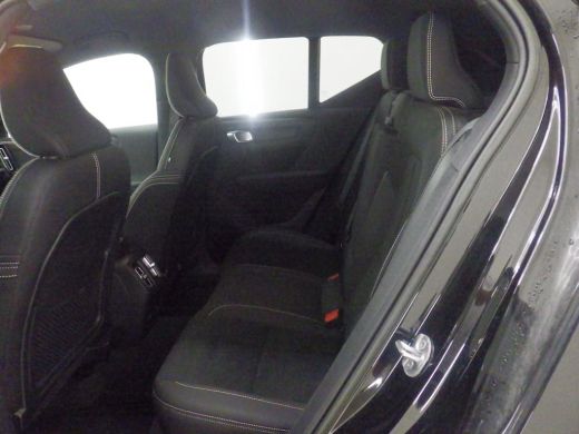 Volvo  XC40 Recharge Core 70 kWh 95% SOH | 20'' | Warmtepomp | Stoel/Stuurverw. | Metallic ActivLease financial lease