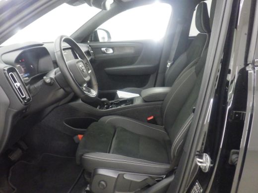 Volvo  XC40 Recharge Core 70 kWh 95% SOH | 20'' | Warmtepomp | Stoel/Stuurverw. | Metallic ActivLease financial lease