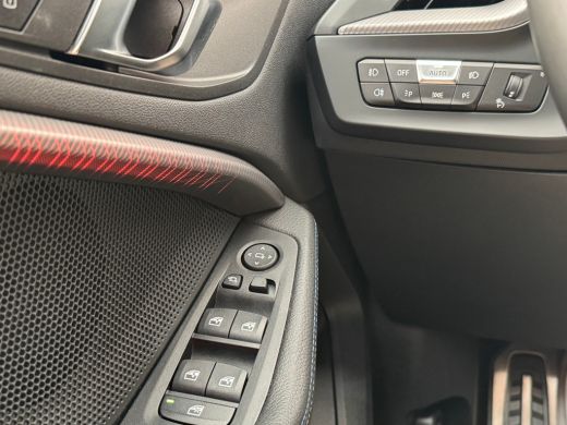 BMW 1 Serie 118i M-Pakket | 19 Inch velgen | Sportstoelen | Cruise | Parkeersensoren | | Cruise control | Key... ActivLease financial lease