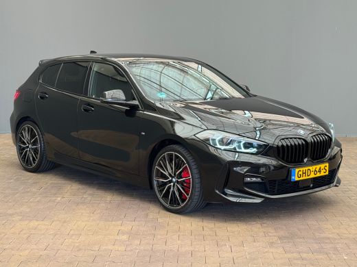 BMW 1 Serie 118i M-Pakket | 19 Inch velgen | Sportstoelen | Cruise | Parkeersensoren | | Cruise control | Key... ActivLease financial lease