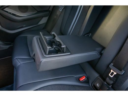 BMW 2 Serie Gran Coup&eacute; 218i Business Edition | Pano | Camera | Stuur+stoel verwarming | Apple Carplay/Android... ActivLease financial lease