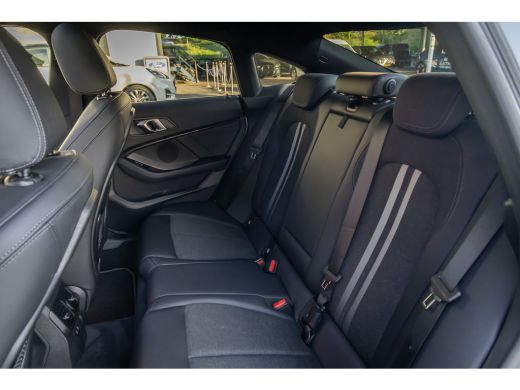 BMW 2 Serie Gran Coup&eacute; 218i Business Edition | Pano | Camera | Stuur+stoel verwarming | Apple Carplay/Android... ActivLease financial lease