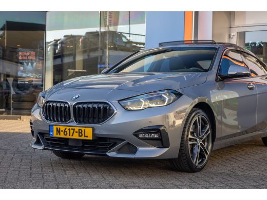 BMW 2 Serie Gran Coup&eacute; 218i Business Edition | Pano | Camera | Stuur+stoel verwarming | Apple Carplay/Android... ActivLease financial lease