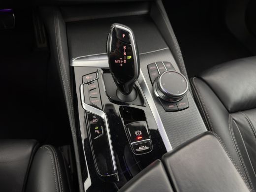 BMW 5 Serie 530e Business Edition Plus M-Sportpack (Plug-in) (INCL.BTW) *LEATHER | FULL-LED | MEMORY-PACK | D... ActivLease financial lease