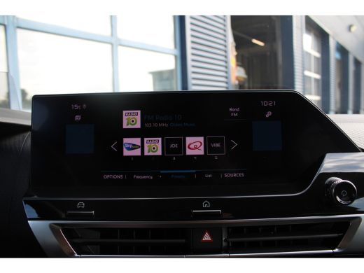 Citroën C4 1.2 Puretech Shine Pack Business EAT8 Automaat | Achterbank in delen neerklapbaar | Achterbank me... ActivLease financial lease