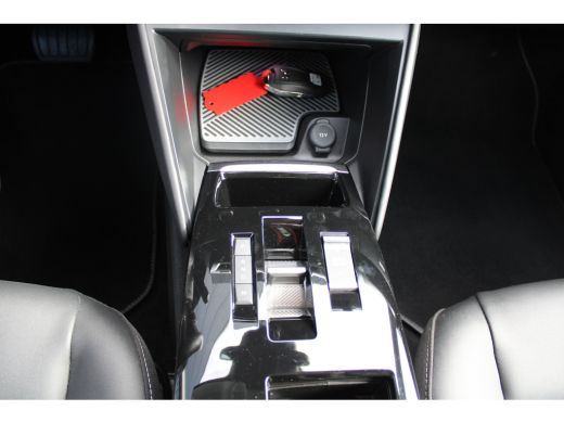 Citroën C4 1.2 Puretech Shine Pack Business EAT8 Automaat | Achterbank in delen neerklapbaar | Achterbank me... ActivLease financial lease