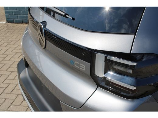Citroën &euml;-C3 Max | Achteruitrijcamera | Boordlader 11kW - 3 fasen | Dagrijverlichting ActivLease financial lease