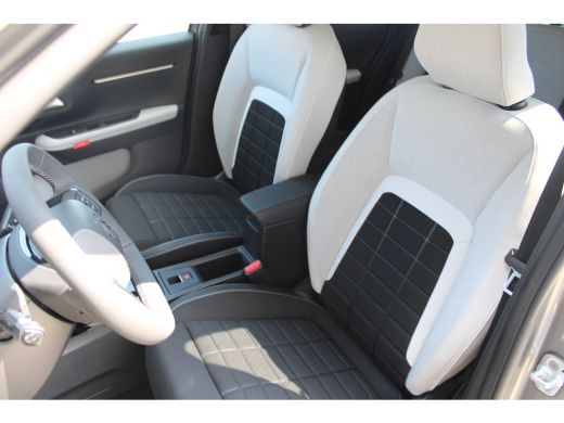 Citroën &euml;-C3 Max | Achteruitrijcamera | Boordlader 11kW - 3 fasen | Dagrijverlichting ActivLease financial lease
