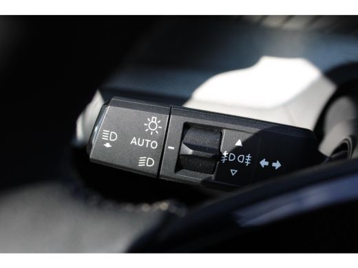 Citroën &euml;-C3 Max | Achteruitrijcamera | Boordlader 11kW - 3 fasen | Dagrijverlichting ActivLease financial lease