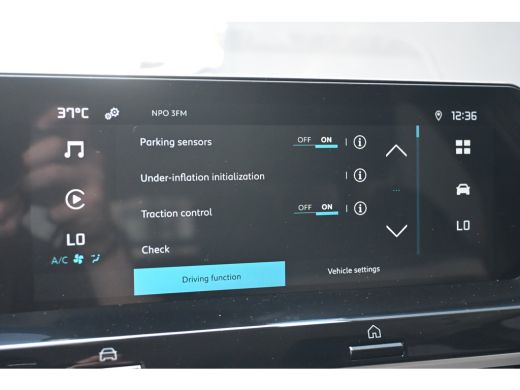 Citroën &euml;-C4 You 50 kWh 3 Fase | Navigatie by App | Achteruitrijcamera | Full-LED | Parkeersensoren | Dealeron... ActivLease financial lease