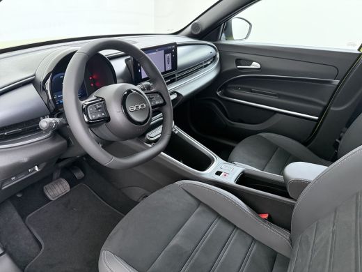Fiat 600e Sport | 10,25" touchscreen radio met Bluetooth, DAB & USB | Automatische airconditioning | Cruise... ActivLease financial lease