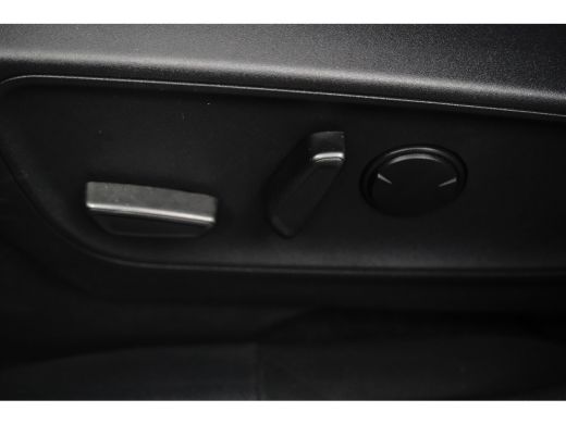 Ford Kuga 2.5 PHEV ST-Line X | Panoramadak | Trekhaak | B&O Audio | 360 Camera | CarPlay/Andorid Auto | Ada... ActivLease financial lease