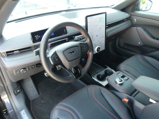Ford Mustang Mach-E Mach-E Extended Premium AWD 98 kWh | PANORAMADAK | ADAPTIVE CRUISE | DODEHOEKDETECTIE | CAMERA | ... ActivLease financial lease